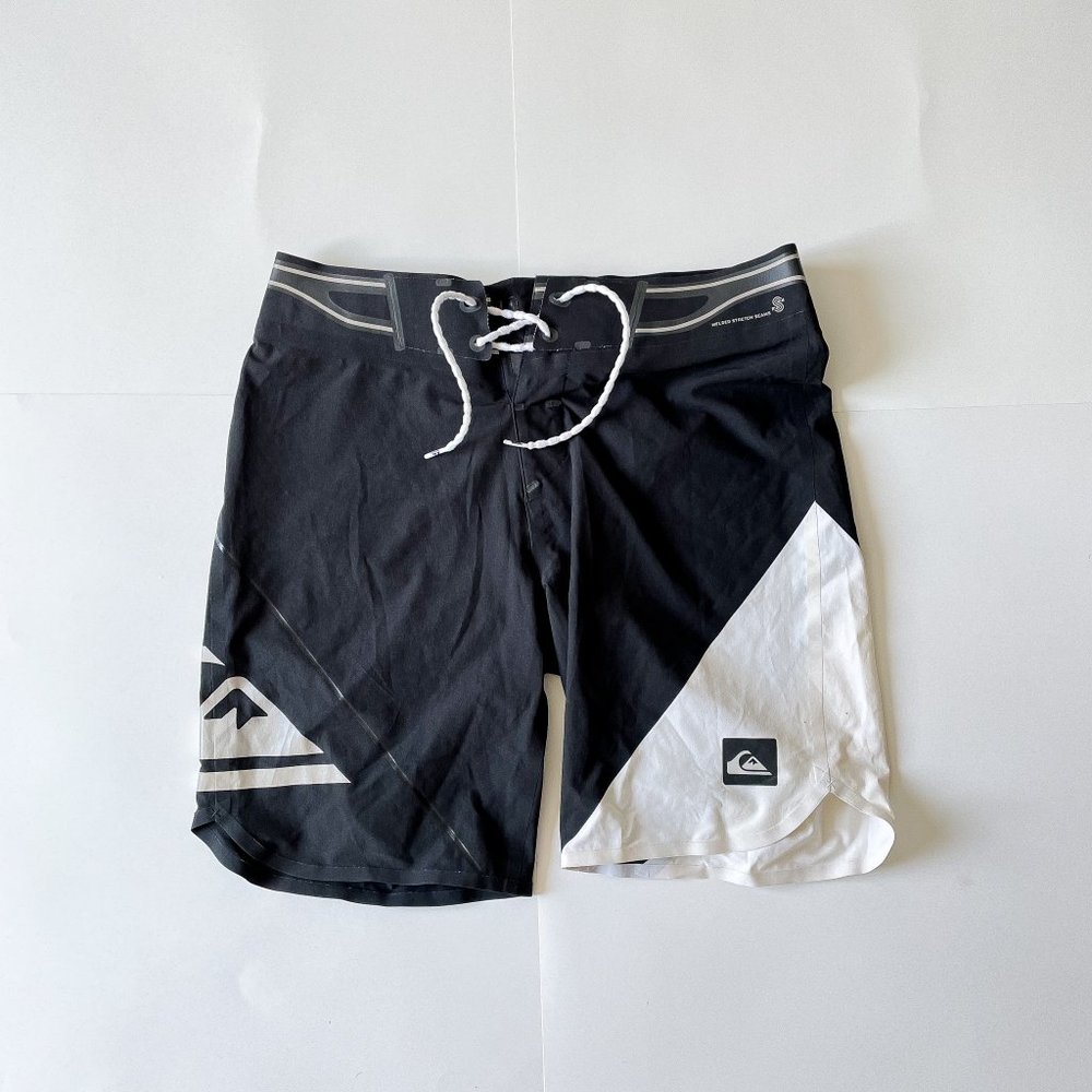 Quicksilver Board Shorts (XS)